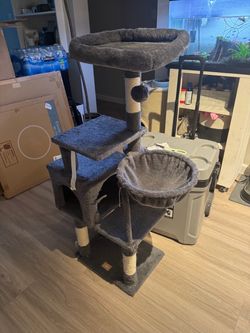 Cat tree