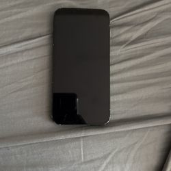 I Phone 13 128gb Paid Off T Mobile, Back Screen Cracked
