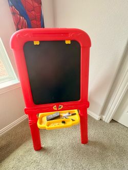 Kids Crayola dual black & white board