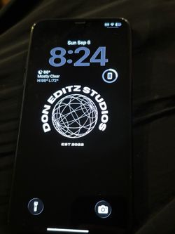 Apple iPhone Black/Green Smartphone