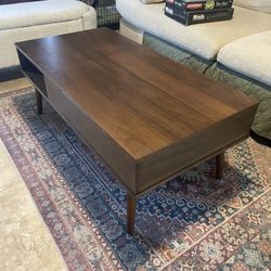 Lift-Top Coffee Table