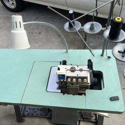 JUKI Industrial Overlock Sewing Machine 