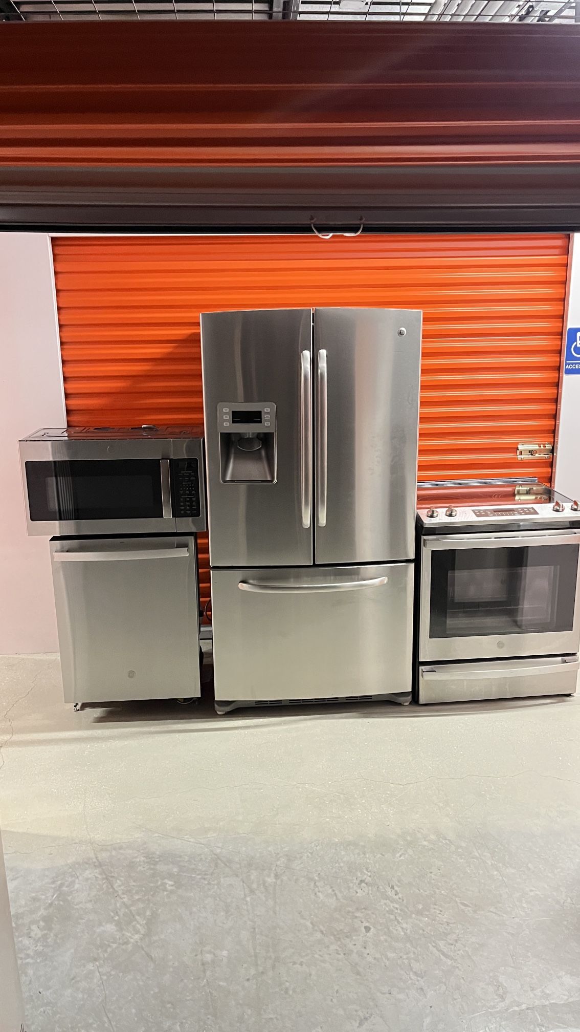 Refrigerator, Microwave, Stove And Dishwasher