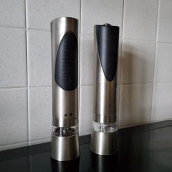 Salt n Pepper Mills