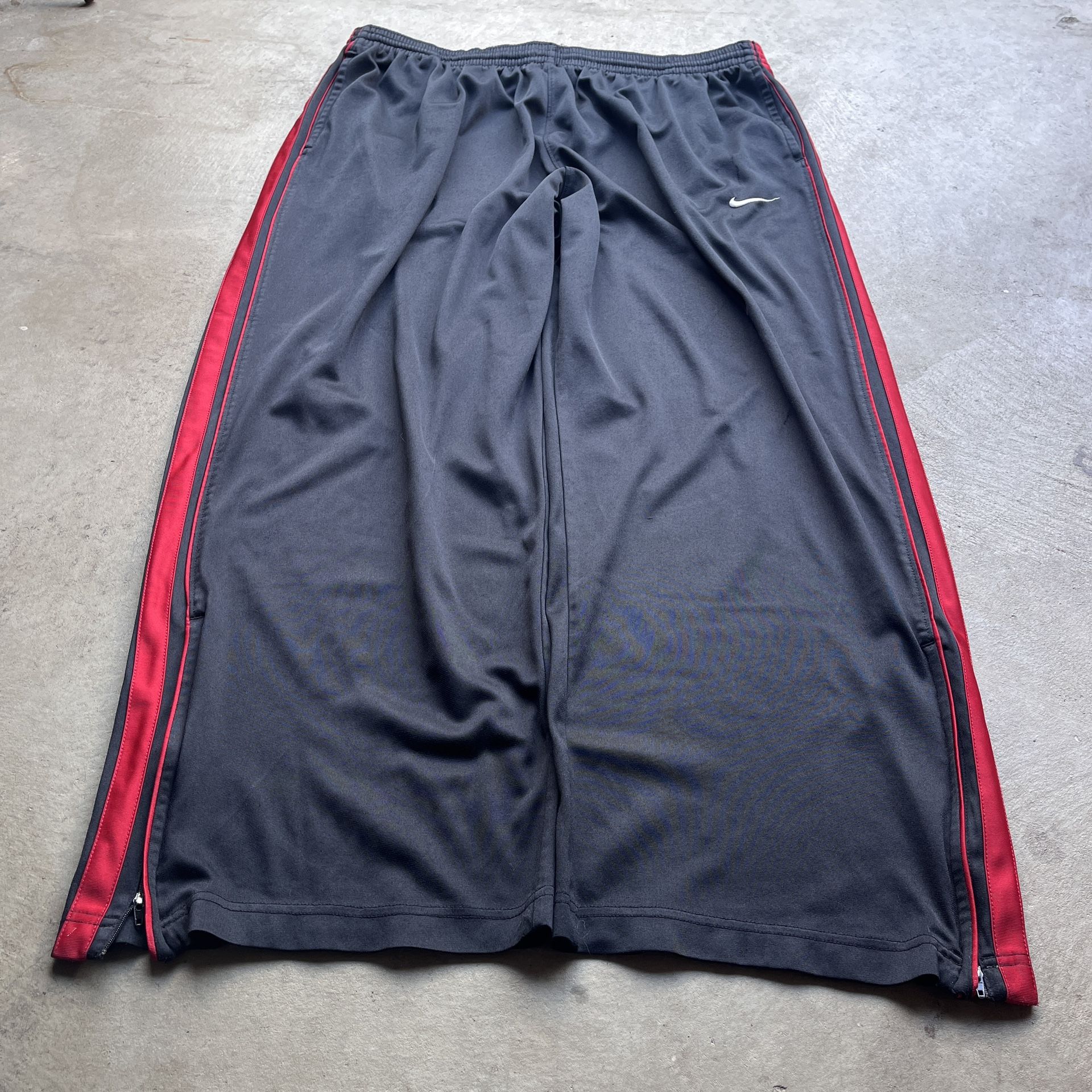 Vintage Y2K Nike Black Red Baggy Wide-Leg Sweatpants