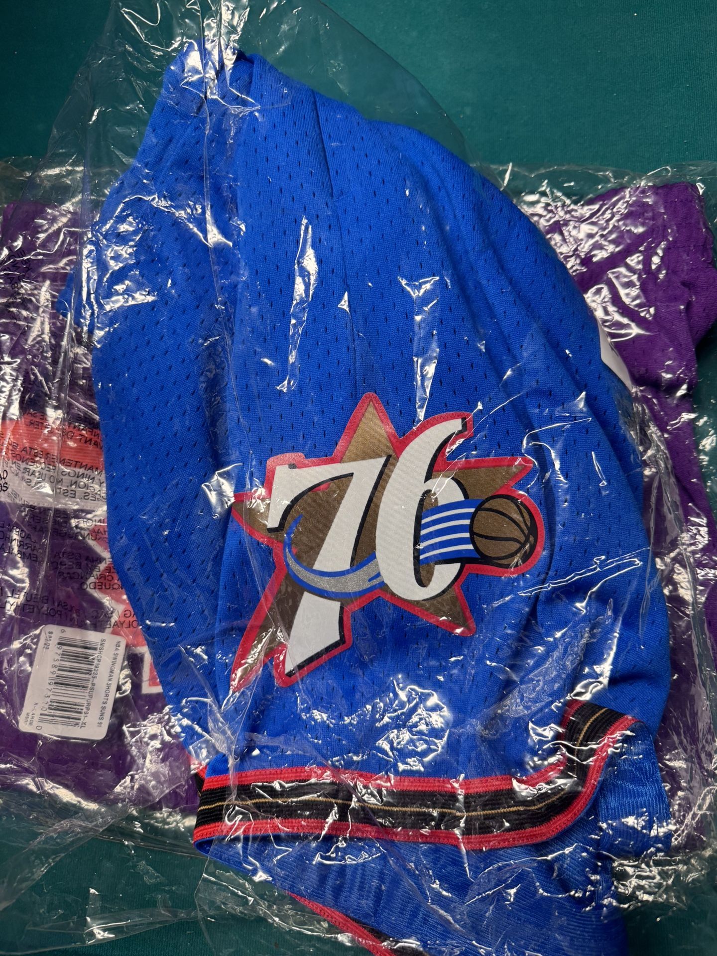 Mitchell N Ness XL Shorts Philadelphia 76ers