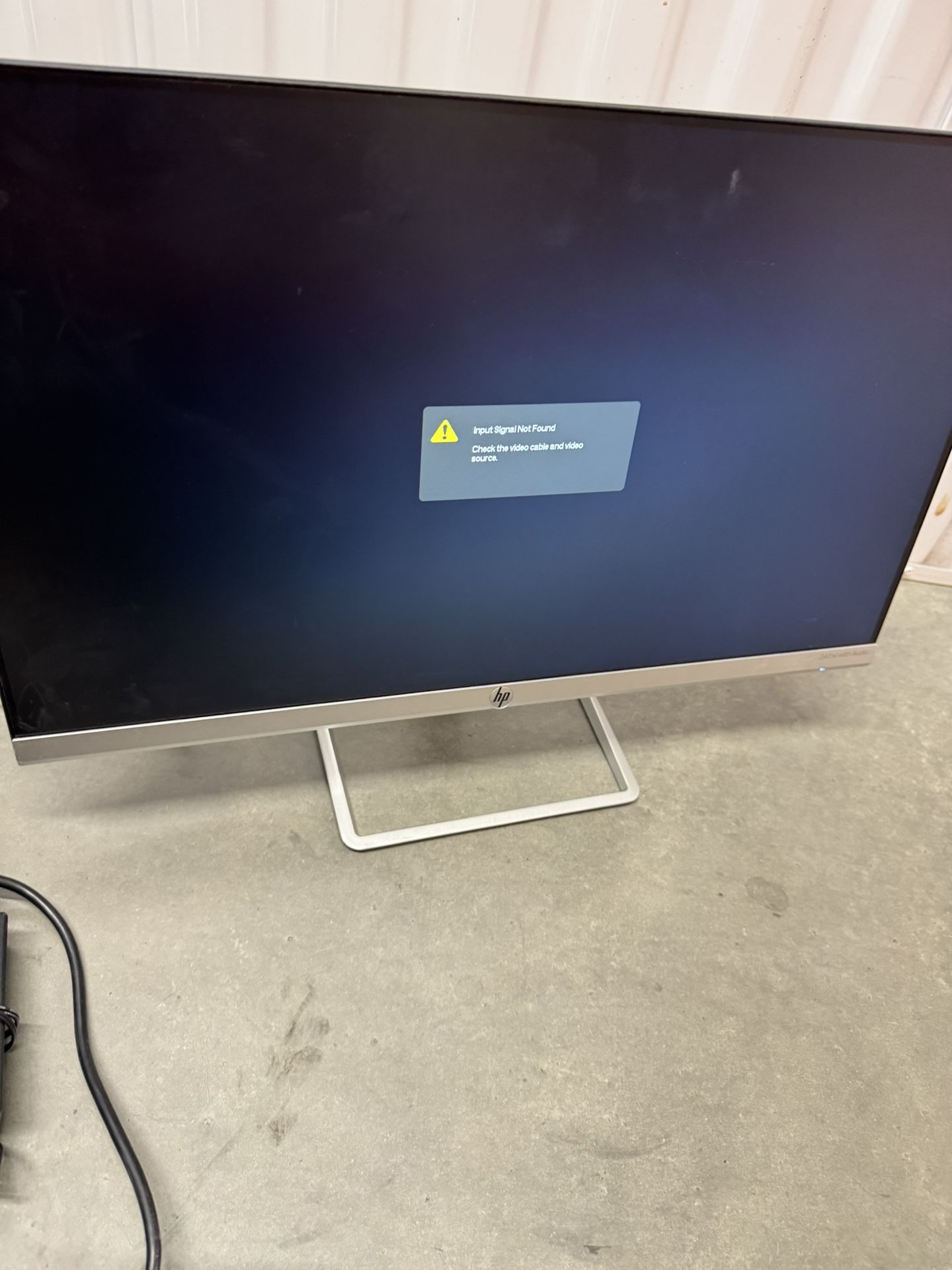 HP 24 inch   LED LCD Monitor HDMI,