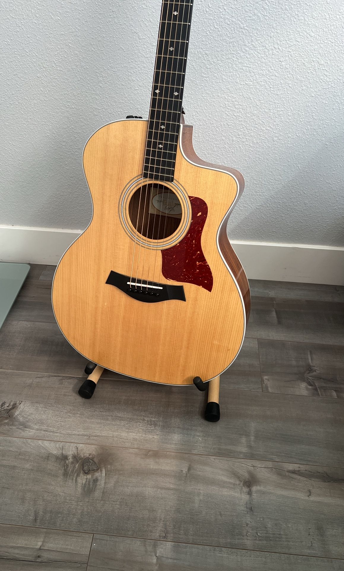 Taylor 214 CE DLX