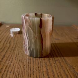 Onyx candle holder