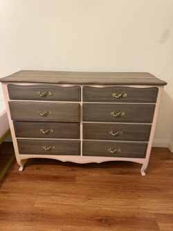 Dresser For Sale $200