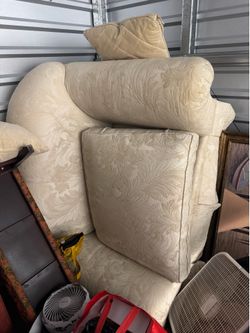 Love seat