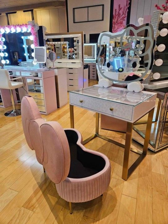 Makeup Vanity Set 🌹