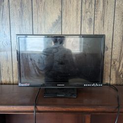 24" Samsung TV/Monitor 
