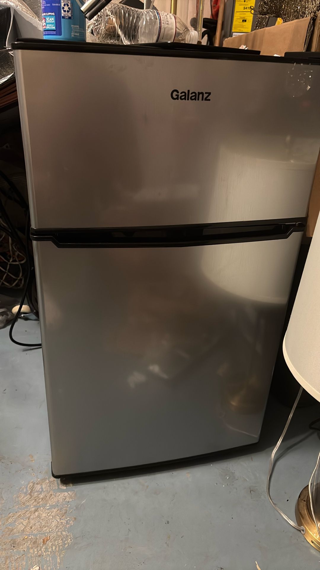 Mini fridge