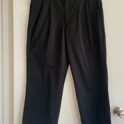 Dockers Dress Casual Pants Slacks Men’s W34 L26 Black Pleated Straight Fit