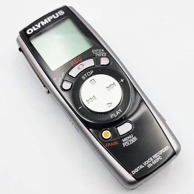 Olympus Vn-960PC 128 Mb Interface Digital Voice Recorder with Pc Link