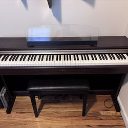 Yamaha YDP-323 Digital Piano