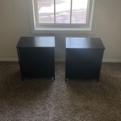 2 Night Stands Pair Of 2  2 End Tables 