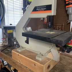 Black And Decker 12” Band Saw With Stand