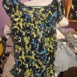 Floral Sleeveless Top. a.n.a A New Approach Tunic Blouse Womens Multicolor Sleeveless Pullover Size Medium