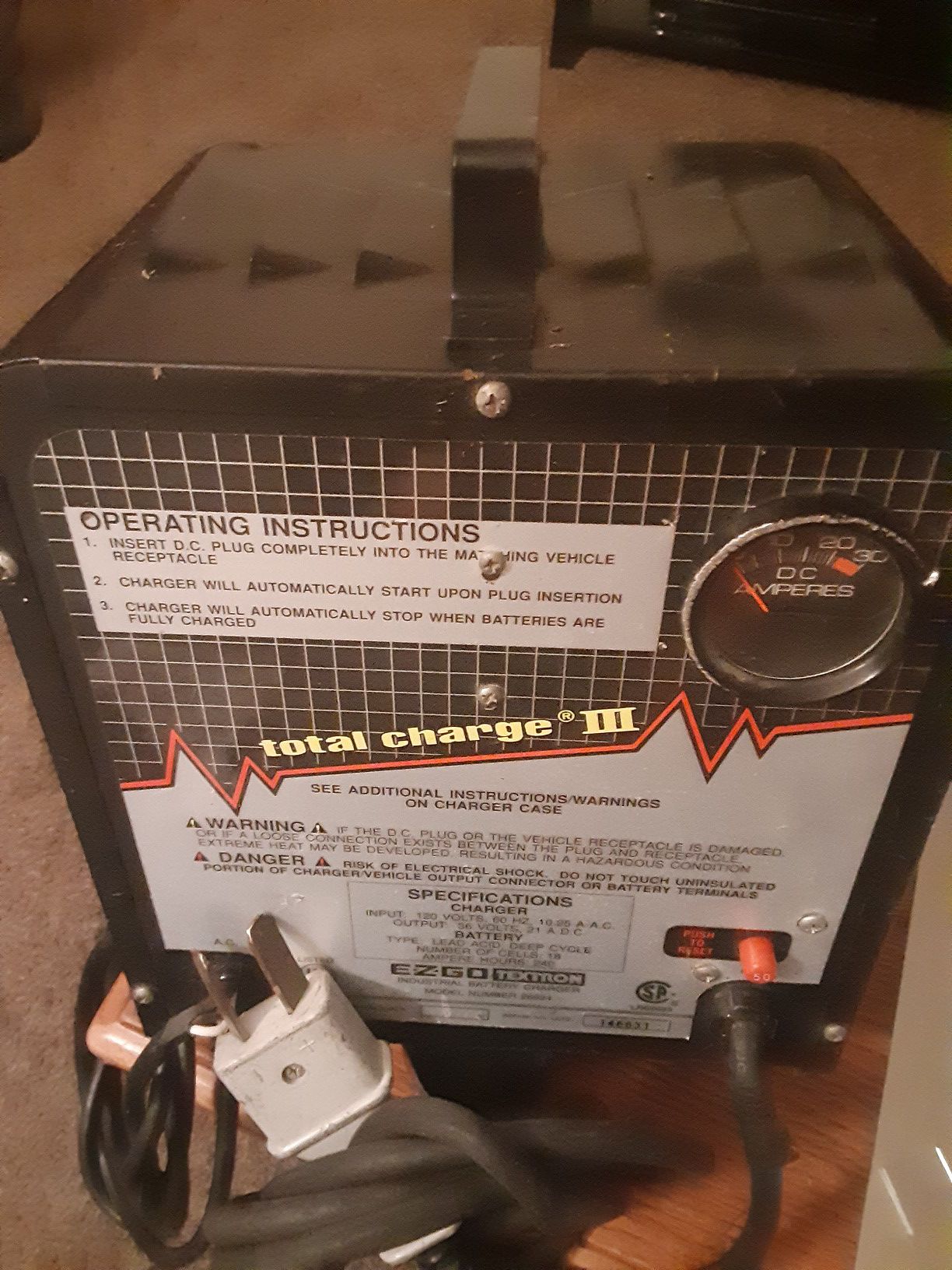 36 volt golf cart charger awsome condition