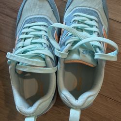 Women’s Work Shoes 