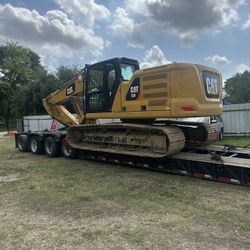 320 Excavator with Quick Connect 