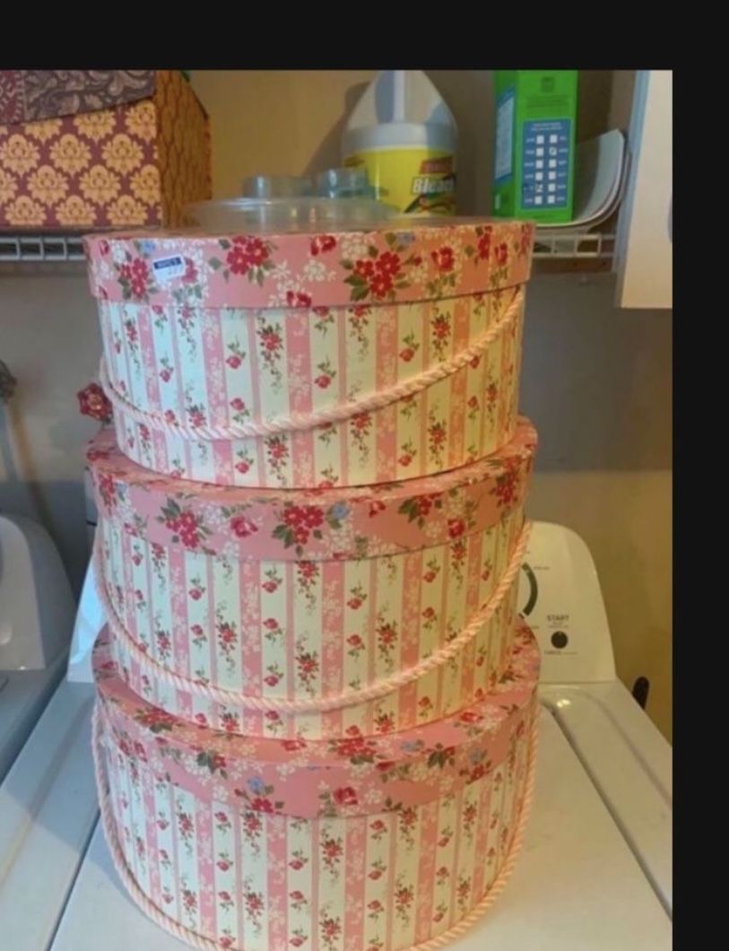 Last Chance Hat Boxes 3 Vintage Pink Floral 1980s/ Decorative Boxes