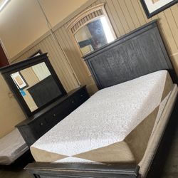 Queen Bed Frame With Mattress & Chest 