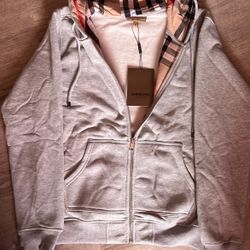 Burberry Zip Up Size (Large) 