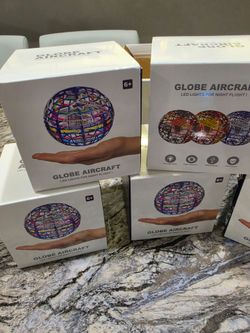 6 boxes globe aircraft toys $5 ich