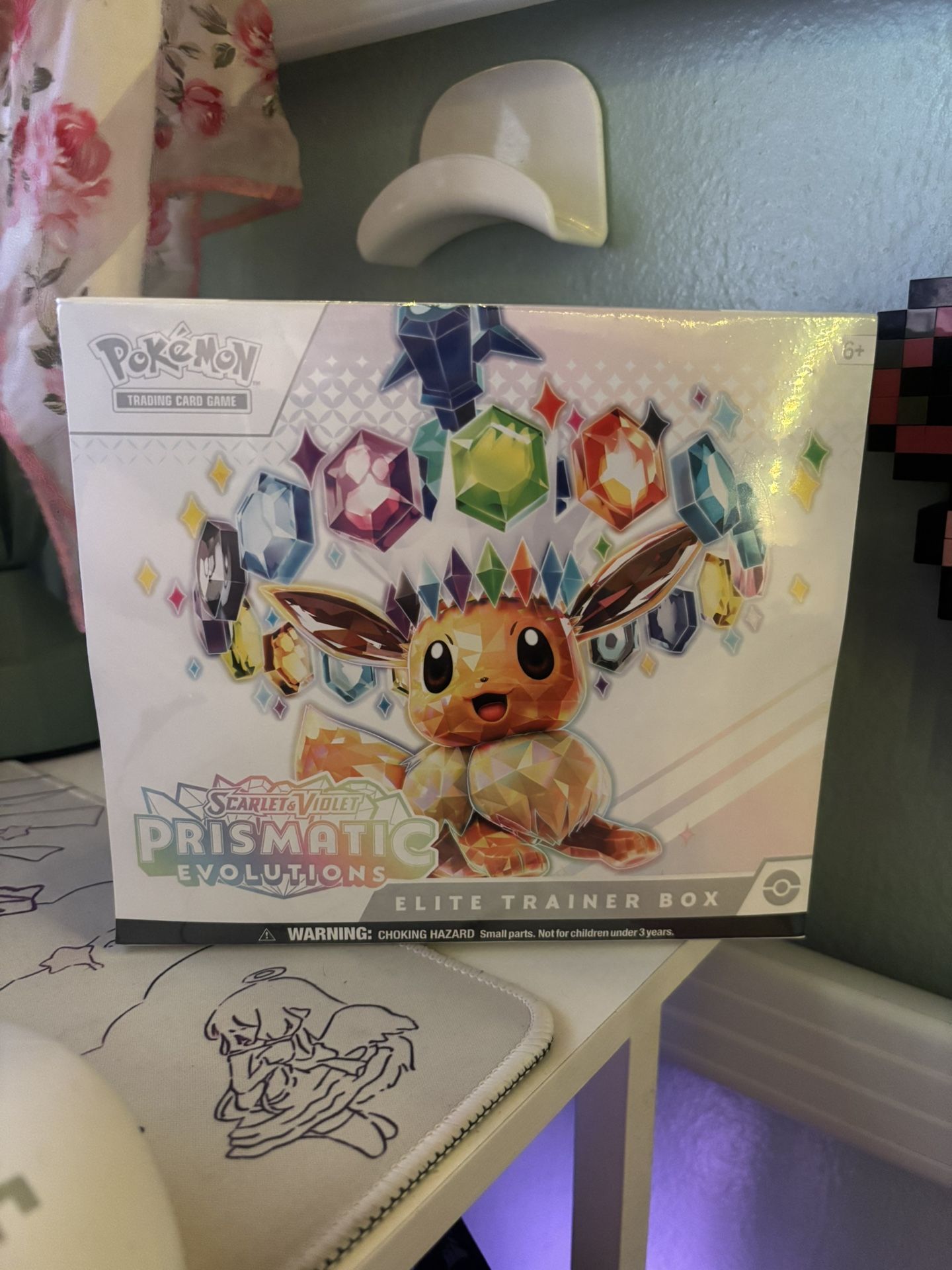 Pokemon Prismatic Evolutions Elite Trainer Box (ETB)
