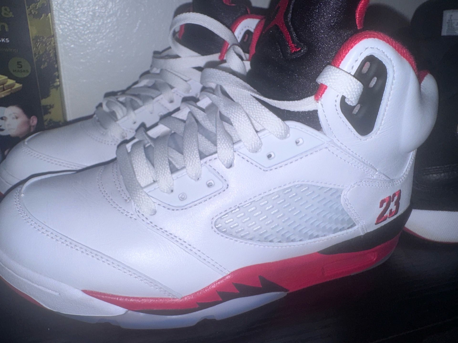 Jordan 5 fired black tongue