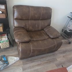Beautiful And Comfortable Leather Recliner