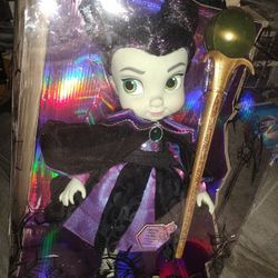 Disney Animators Light Up Ursula & Maleficent Dolls 