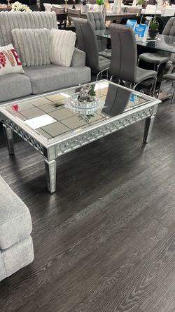 Coffe Table A Solo $250😍