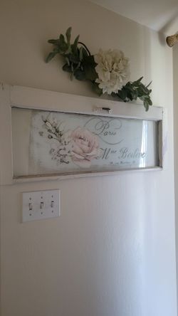 Wall decoration and flower arrangement $10.00 35 x 23
