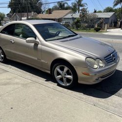 2004 Mercedes-Benz CLK-Class