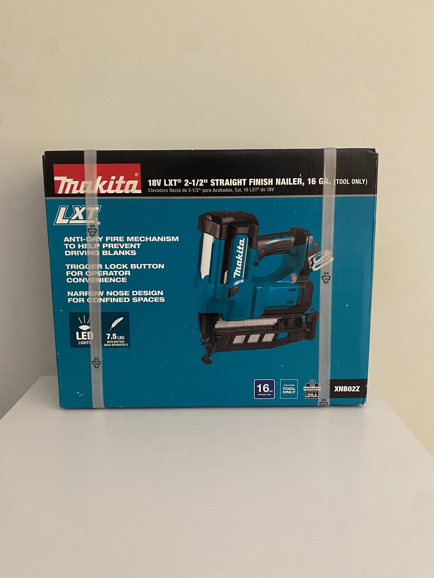 Makita 18V LXT 2-1/2” Straight Finish Nailer 16 GA. TOOL ONLY Usually $400+