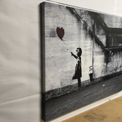 Canvas wall decoration 30”x42”. Brand new we can make it in different sizes, from  4.5”x4.5” to 30”x66”, Wood frame and sprayed with glossy clear coat