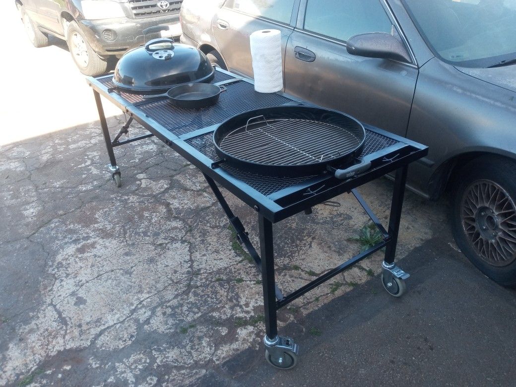 Weber grills in one table