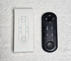 TELEPROMPTER PAD Bluetooth Remote Control for Teleprompter, includes Teleprompter APP for Apple, Android Windows & Mac, Wireless Controller 