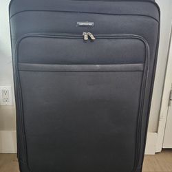 Samsonite Solyte Dlx 28" Expandable Lightweight Luggage