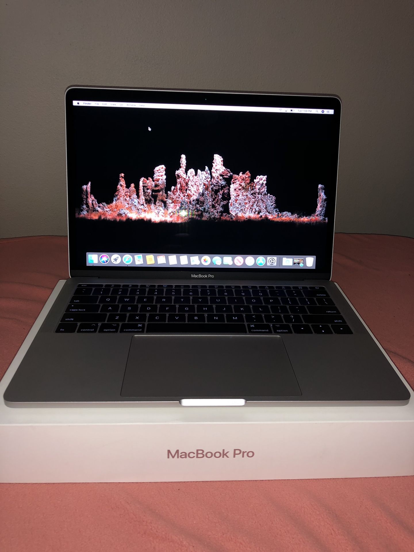 Late 2016 Apple MacBook Pro