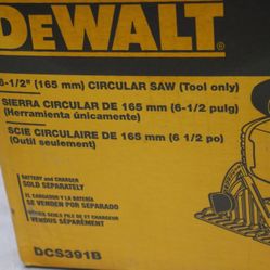 Dewalt DCS391B 20V Cordless Battery Circular Saw 20 volt new open box. box was open for inspection. 