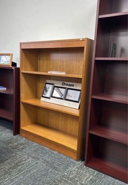 Bookcase / Bookshelves