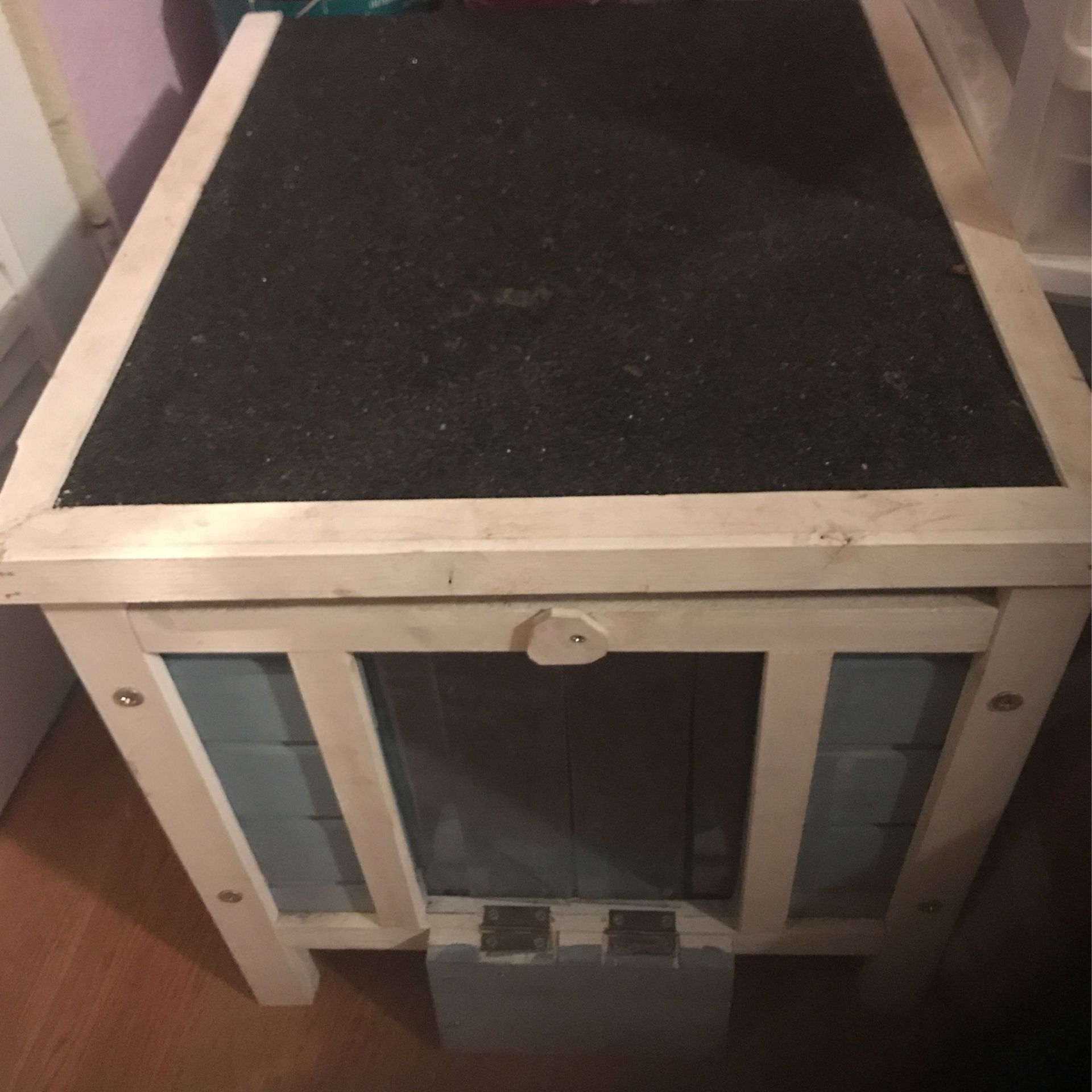 Cat House/ Bed Or For Litter Box