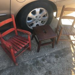 Nice set of solid wood toddlers rocking chairs and table only $40 firm