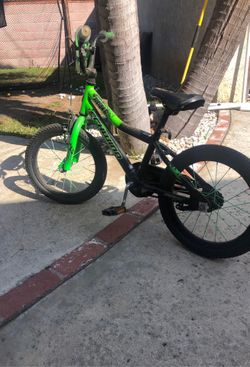 Schwinn kids bike
