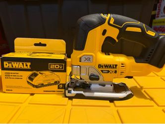 DEWALT 20V MAX XR Cordless Brushless Jigsaw and battery  4 AH